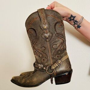 Durango Antiqued Embellished Grain Leather Western Heartbreaker Heeled Boots